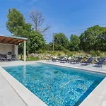 Perun By Interhome *